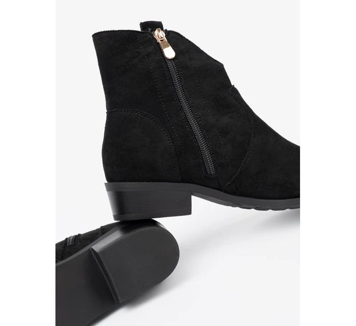 Jedinečné dámské černé kotníčkové boty Obcas Jedinečné dámské černé kotníčkové boty Obcas