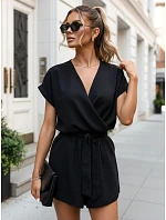 Kombinezon damski z dekoltem czarny model 22198782 - FashionStreet Kombinezon damski z dekoltem czarny model 22198782 - FashionStreet