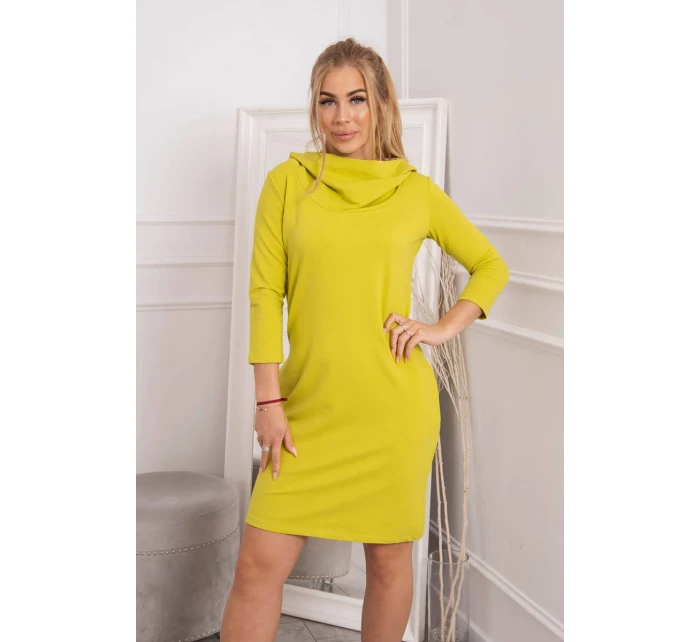 Šaty s kapucí a kapsami na kiwi Šaty s kapucí a kapsami na kiwi