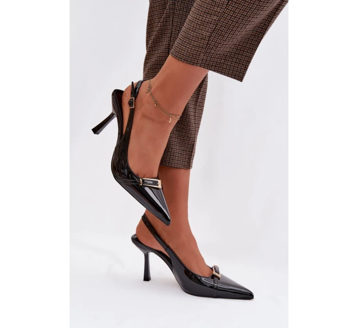 Sandále na podpätku model 224473 Krok vo veľkom štýle Sandále na podpätku model 224473 Krok vo veľkom štýle