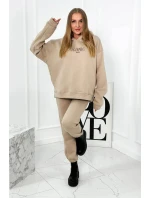 Izolovaná bavlněná souprava, mikina s model 18922073 + kalhotami béžový - K-Fashion Izolovaná bavlněná souprava, mikina s model 18922073 + kalhotami béžový - K-Fashion