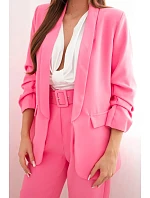 Elegantný set saka a nohavíc svetloružovej farby