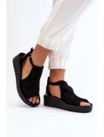 model 21646128 Dámské sandály z semiše Černé - Zazoo