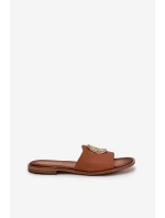 model 21686332 Kožené Pantofle Na Plochém Podpatku S Dekorací Camel - Zazoo