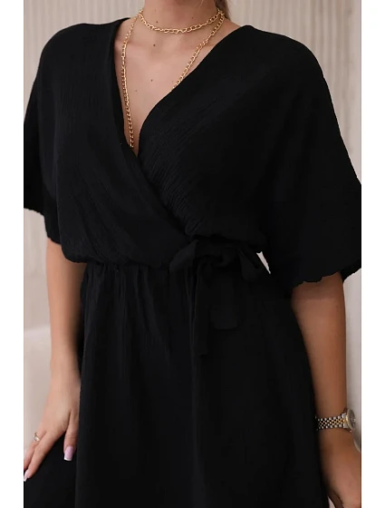 Mušelínové šaty s čiernym pásom