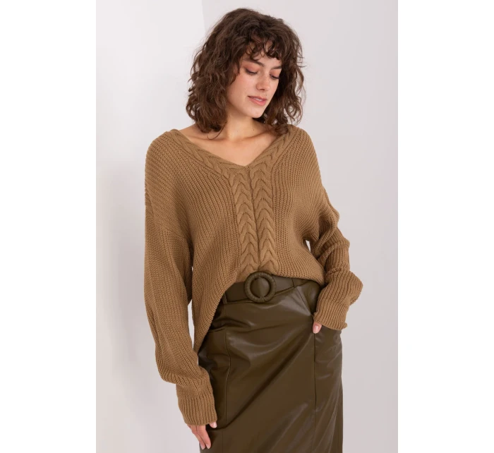 Model svetra 191417 Badu