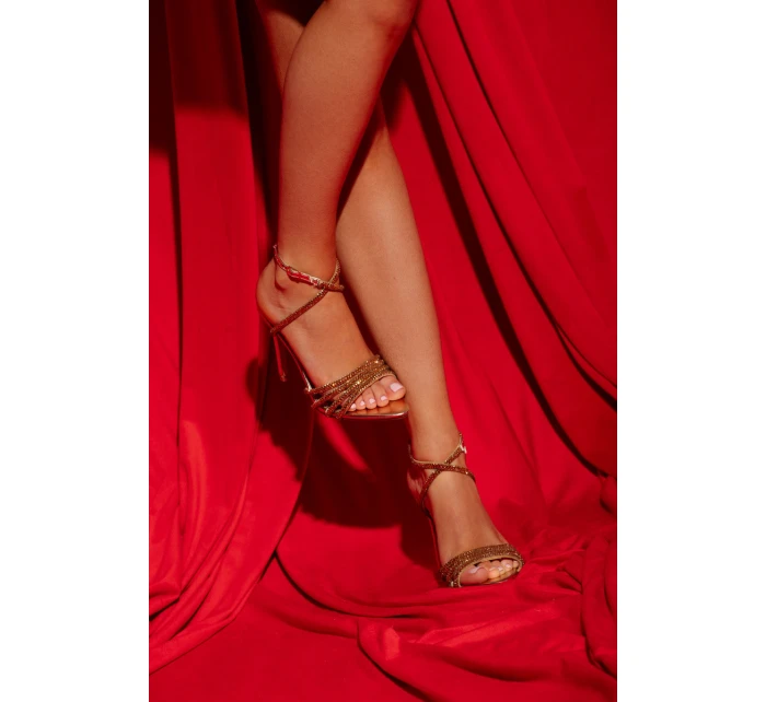 model 21788251 zlaté sandály na podpatku s krystaly - Boto model 21788251 zlaté sandály na podpatku s krystaly - Boto