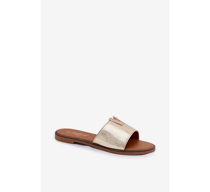 Ženské ploché pantofle s ozdobným detailem V Zlaté Nelmira