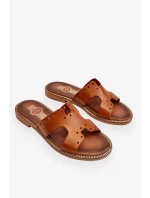 Dámske sandále s ozdobnými výrezmi Brown Emily