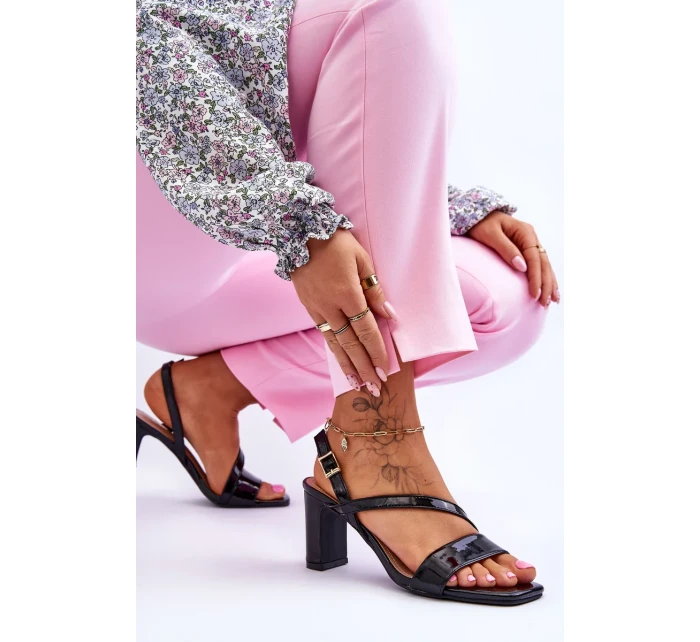 Dámské lakované sandály na podpatku Černá Carrie Dámské lakované sandály na podpatku Černá Carrie