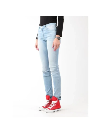 Dámske džínsy Wrangler Skinny Sunkissed W W28KLE86K