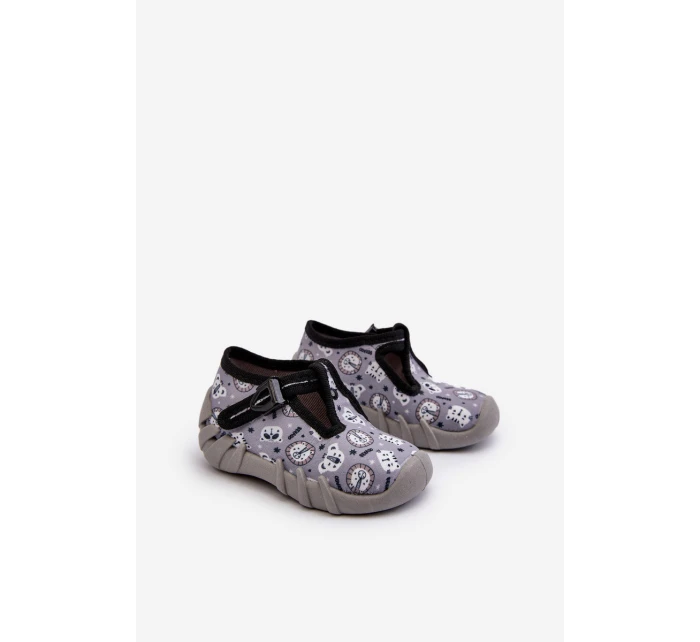 Pohodlné dětské pantofle  Šedé model 21662294 - Befado