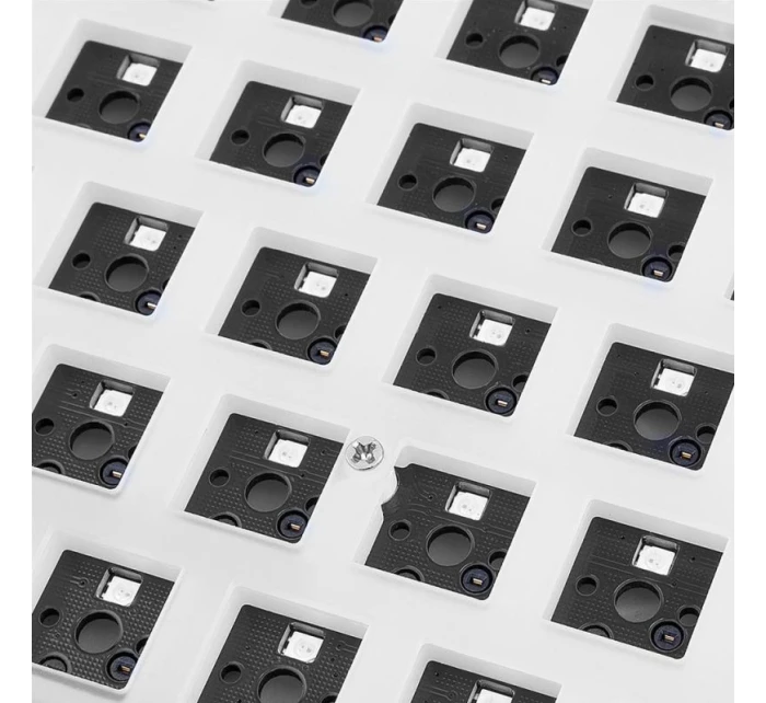 Sharkoon SKILLER SGK50 S3 USB QWERTZ herná klávesnica nemecká biela Sharkoon SKILLER SGK50 S3 USB QWERTZ herná klávesnica nemecká biela