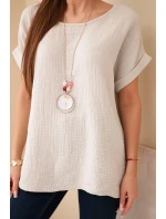 Mušelínová blúzka s náhrdelníkom béžová