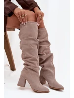 Dámské kozačky na podpatku Béžová Zazoo model 21802008 - ZOiO Dámské kozačky na podpatku Béžová Zazoo model 21802008 - ZOiO