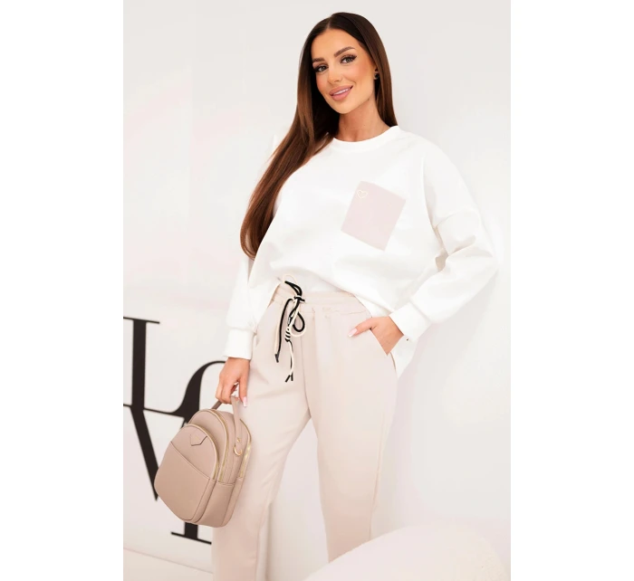 Dámska maslová súprava s kontrastným vreckom béžová