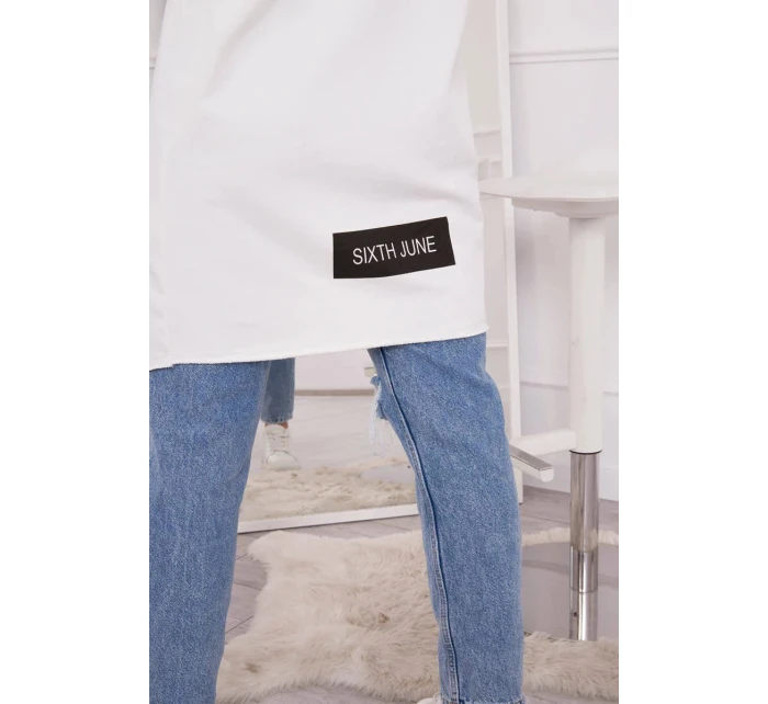 Voľný sveter s nápisom 033 krémový - Kesi