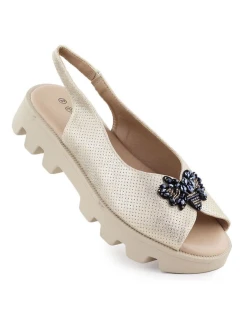 Dámske sandále na platforme s perforovanou kovovou zlatou Potocki SZ12610