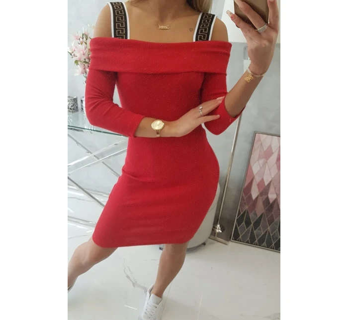 Šaty so širokými ramienkami červené