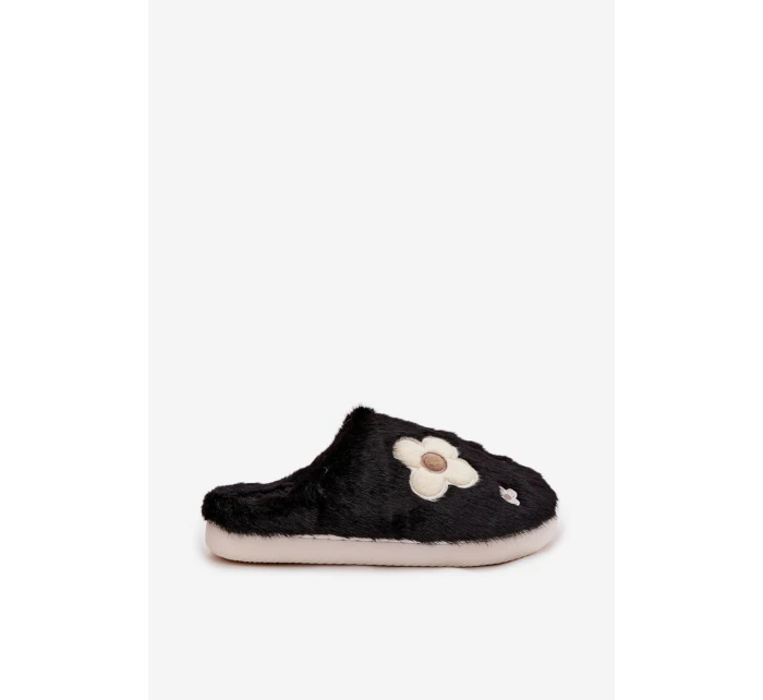 Dámske papuče s kožušinou a kvetmi - čierne Selinne Dámske papuče s kožušinou a kvetmi - čierne Selinne
