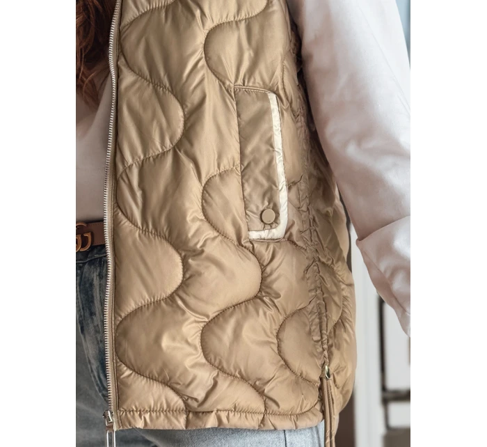 Dámská přechodná prošívaná vesta camel Dstreet model 21987037 - FashionStreet Dámská přechodná prošívaná vesta camel Dstreet model 21987037 - FashionStreet
