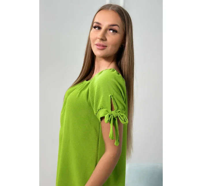 Šaty s viazaním na rukávoch pistáciovej farby