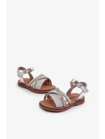 Lesklé strieborné detské sandále so suchým zipsom Delphina Lesklé strieborné detské sandále so suchým zipsom Delphina