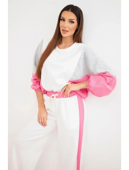 Dámska súprava s voľnou mikinou a širokými nohavicami ružovej farby