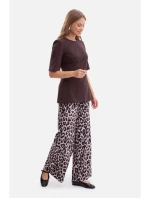 B305 Pletený top s peplumom - tmavá čokoláda