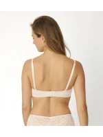 Dámská vyztužená podprsenka Vivid Spotlight model 21745507 krémová - Triumph Dámská vyztužená podprsenka Vivid Spotlight model 21745507 krémová - Triumph