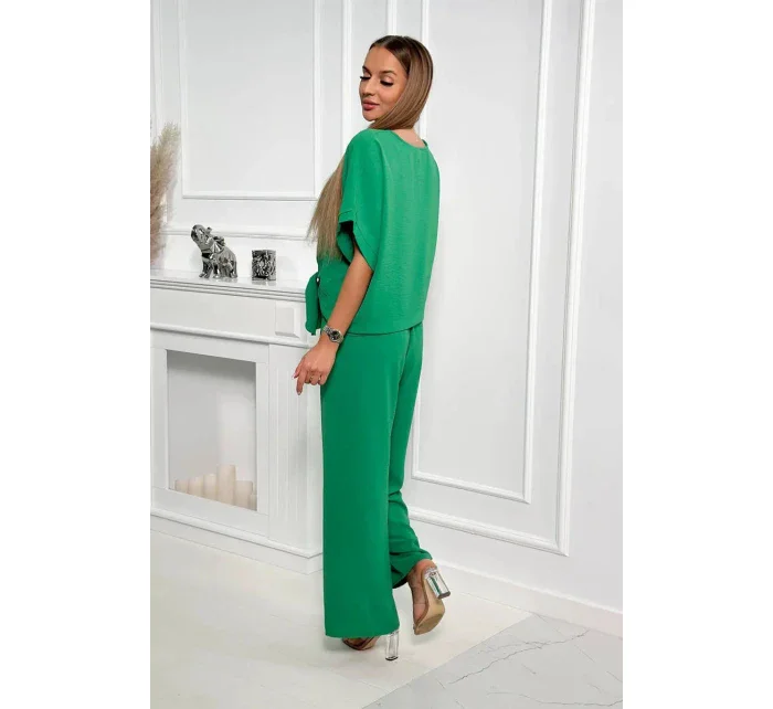 Souprava halenky a kalhot zelená Souprava halenky a kalhot zelená