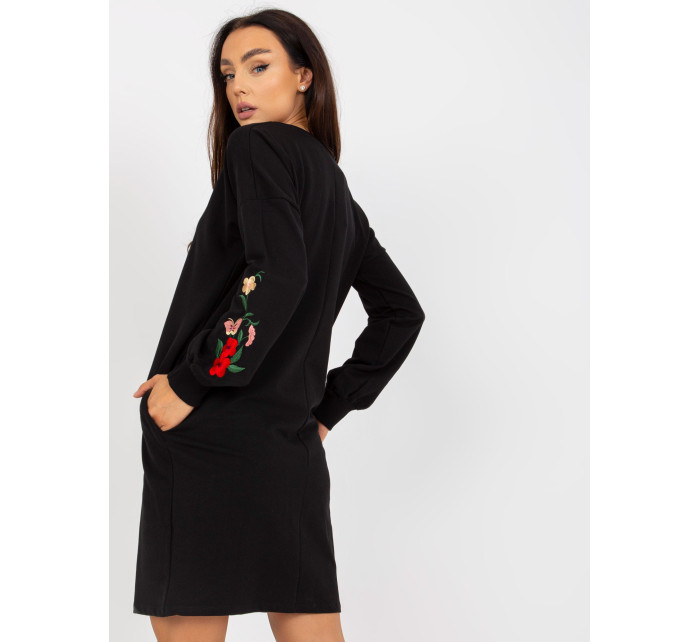 Čierne mini mikinové šaty s výšivkou RUE PARIS