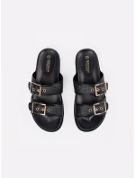 Originální černé dámské nazouváky na plochém podpatku Originální černé dámské nazouváky na plochém podpatku