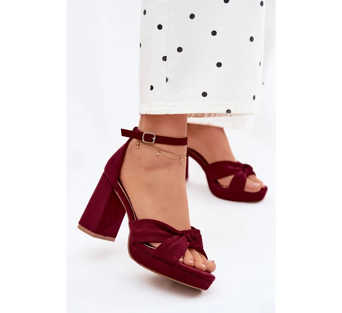 Dámské sandály na podpatku z imitace semiše bordové model 22107184 - Boto