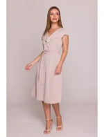 model 21154800 Šaty bez rukávů s volánkovým výstřihem béžové - STYLOVE model 21154800 Šaty bez rukávů s volánkovým výstřihem béžové - STYLOVE