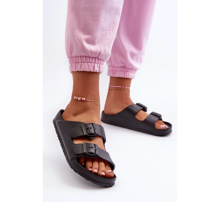 Dámske penové papuče s prackami Black Luciene