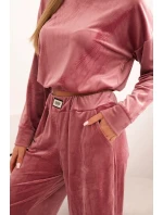 Dámská souprava z veluru se širokými nohavicemi a kapucí tmavě růžová Dámská souprava z veluru se širokými nohavicemi a kapucí tmavě růžová