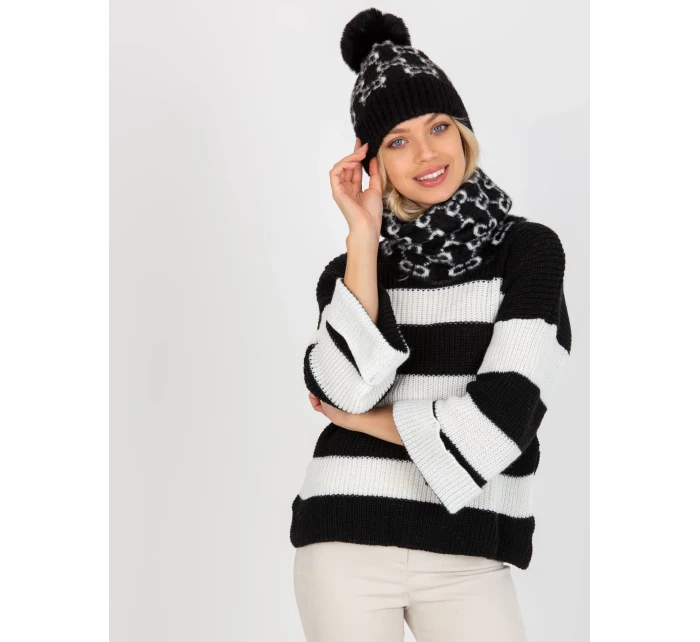 Dámska čiapka AT CZ CM 319 čierna a biela