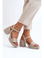 model 21647980 Dámské kožené sandály na podpatku Beige - Zazoo