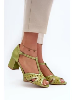 Sandále na podpätku model 197702 Vykročte štýlovo