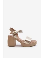 model 21655608 Dámské Kožené Sandály Na Klínu Zlaté - Zazoo
