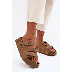 Dámske papuče na pevnej platforme s remienkami Big Star TT274530 Camel Dámske papuče na pevnej platforme s remienkami Big Star TT274530 Camel