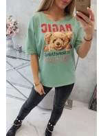 model 18746368 tmavě mátová halenka s potiskem - K-Fashion model 18746368 tmavě mátová halenka s potiskem - K-Fashion