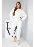 Dámský komplet s model 21808641 volnou mikinou a tepláky ecru - K-Fashion Dámský komplet s model 21808641 volnou mikinou a tepláky ecru - K-Fashion