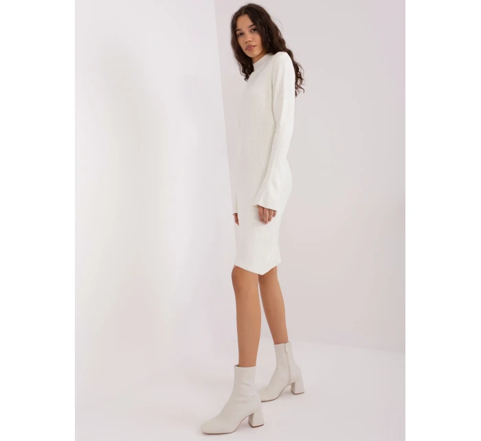 Sukienka BA SK model 19018676 ecru - FPrice Sukienka BA SK model 19018676 ecru - FPrice