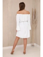 Šaty model 19639425 v pase se stahovací šňůrkou ecru - K-Fashion