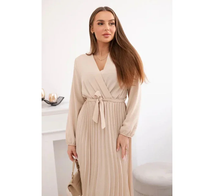 Šaty s viazaným plisovaným lemom béžové