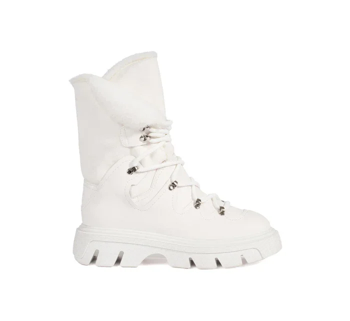 Módne biele dámske snežnice na platforme Módne biele dámske snežnice na platforme