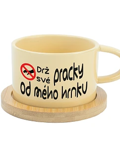 DRŽ SVÉ PRACKY OD MÉHO HRNKU - žlutý hrníček makronka 200 ml