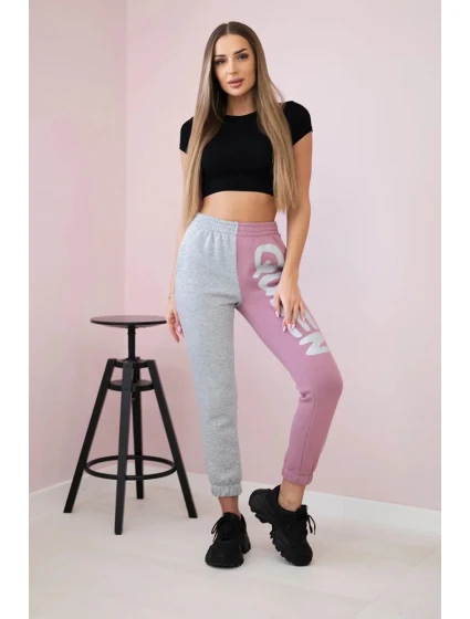 Dámske tepláky s nápisom QUEEN tmavoružové